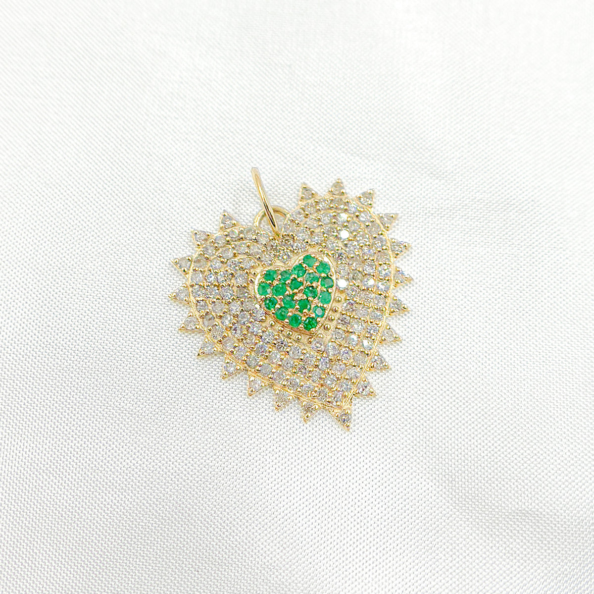 14k Solid Gold Diamond and Emerald Heart Charm. GDP660