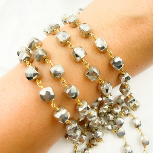 Steel Pyrite Cube Shape Gold Plated Wire Chain.