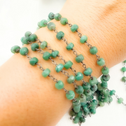 Dyed Emerald Oxidized Wire Chain. 