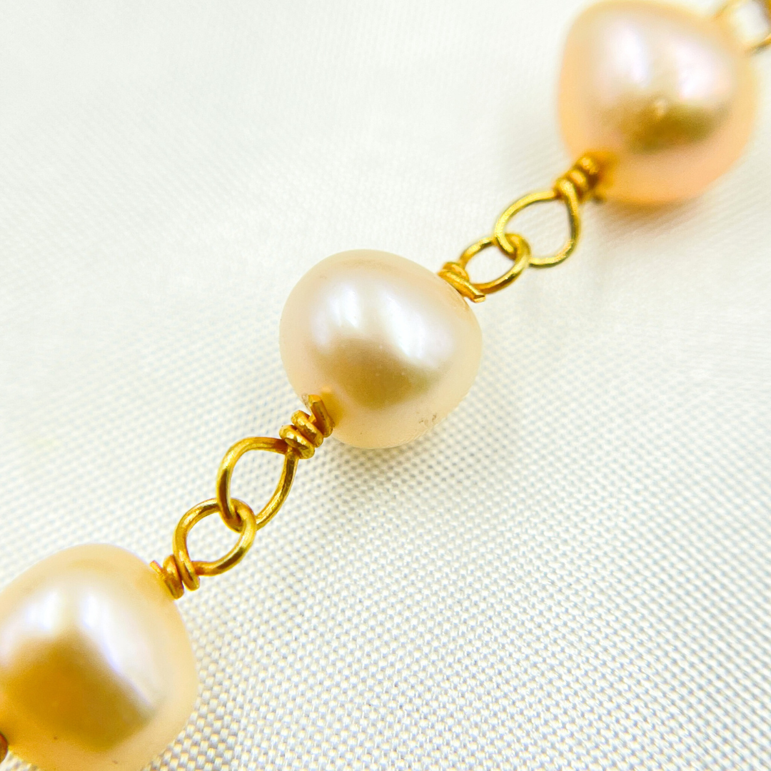 Peach Pearl Round Gold Plated Wire Chain. PRL45