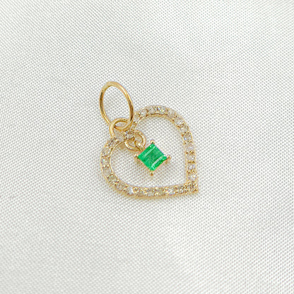 14k Solid Gold Diamond and Emerald Heart Charm. GDP621