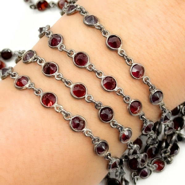 Garnet Round Shape Bezel Oxidized Wire Chain