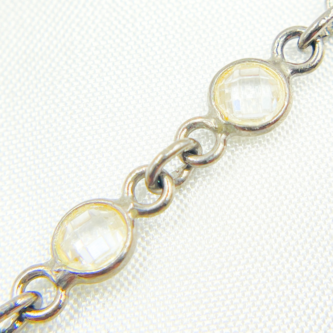 Cubic Zirconia Round Shape Connected Chain. CZ28